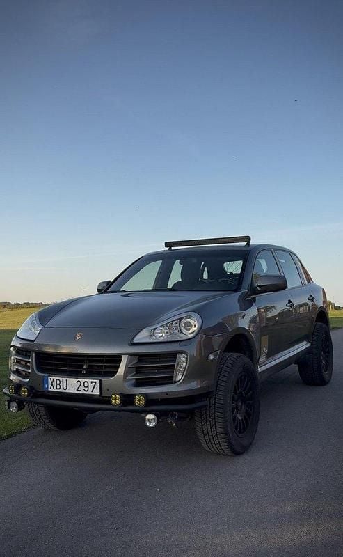 Grå Begagnad 2008 Porsche Cayenne S SUV | 149 000 kr - Bild 1/4