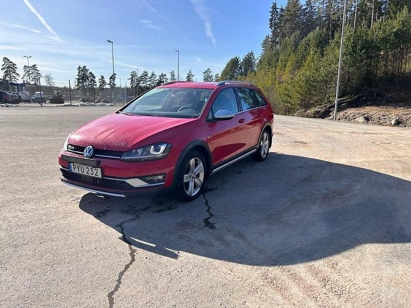 Begagnad VW Golf Alltrack 184 HK (135 kW) 2016 Kombi