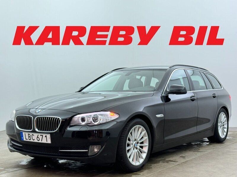 Svart Begagnad 2012 BMW 520 Kombi | 128 900 kr (Marknadspris) - Bild 1/4