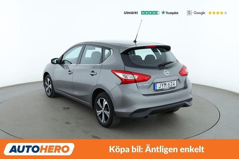 Begagnad Nissan Pulsar 116 HK (85 kW) 2016 Grå Halvkombi