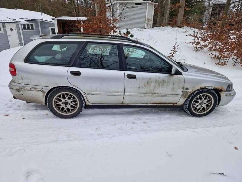 Begagnad Volvo V40 163 HK (119 kW) 2004 Kombi