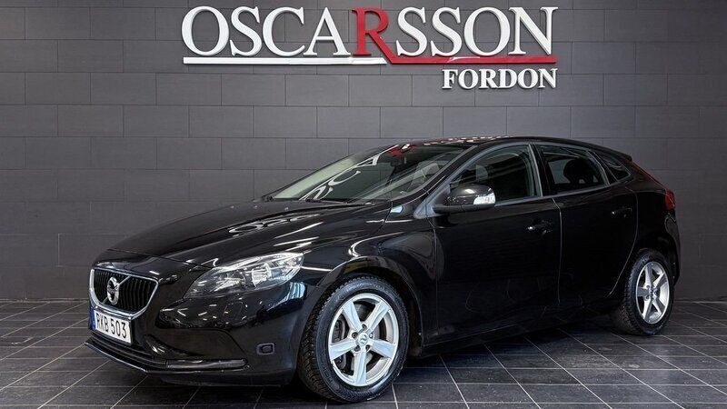 Svart Begagnad 2017 Volvo V40 Business Edition Kombi | 154 900 kr (Bra pris) - Bild 1/4