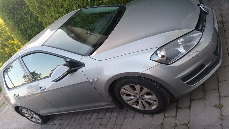 Silver Begagnad 2014 VW Golf VII Halvkombi | 85 000 kr (Bra pris) - Bild 1/2