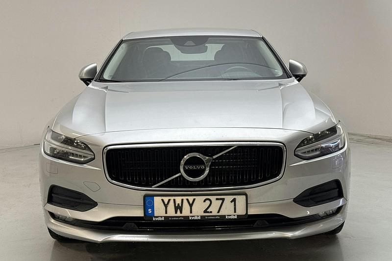 Begagnad Volvo S90 190 HK (139 kW) 2018 Silver Sedan