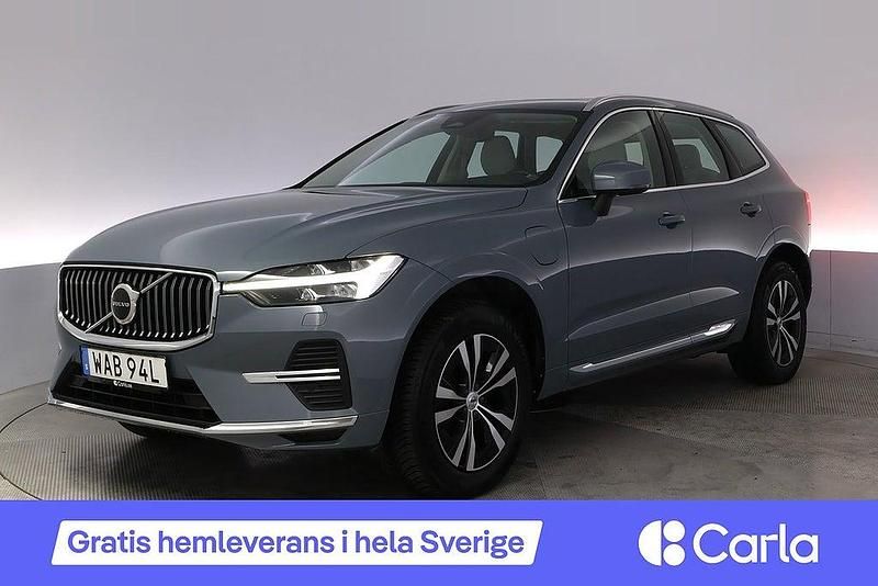 Grå Begagnad 2022 Volvo XC60 Core SUV | 432 990 kr (Marknadspris) - Bild 1/4
