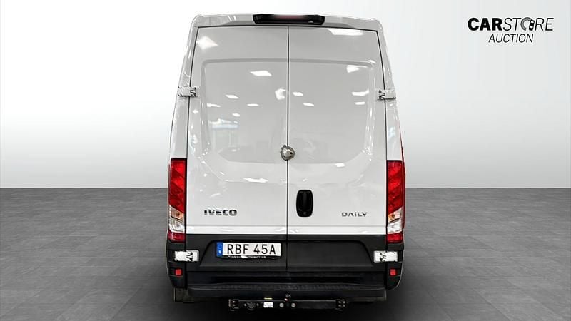 Begagnad Iveco Daily 2022 Vit Van