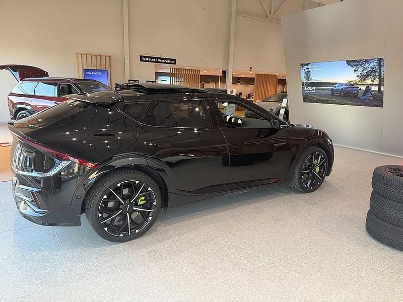 Begagnad Kia EV6 GT 478 kW (650 HK) 2025 Svart SUV