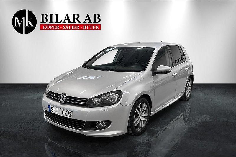 Silver Begagnad 2012 VW Golf VII Halvkombi | 67 900 kr (Marknadspris) - Bild 1/4