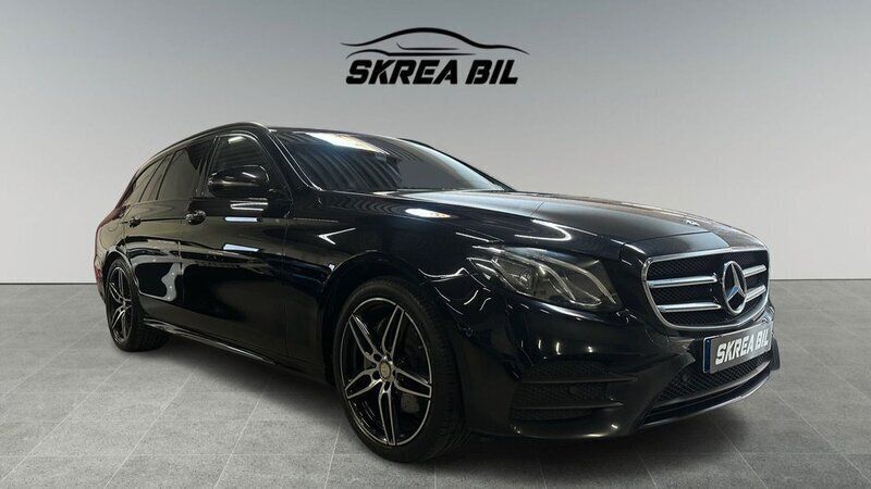 Svart Begagnad 2017 Mercedes E220 AMG Kombi | 229 900 kr - Bild 1/4