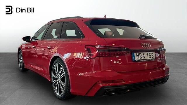 Begagnad Audi A6 S-Line 367 HK (269 kW) 2023 Tangoröd metallic Kombi