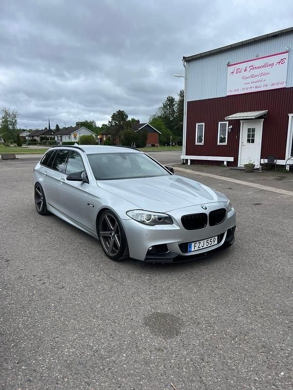 Begagnad BMW 520 M Sport 184 HK (135 kW) 2013 Silvermetallic Kombi