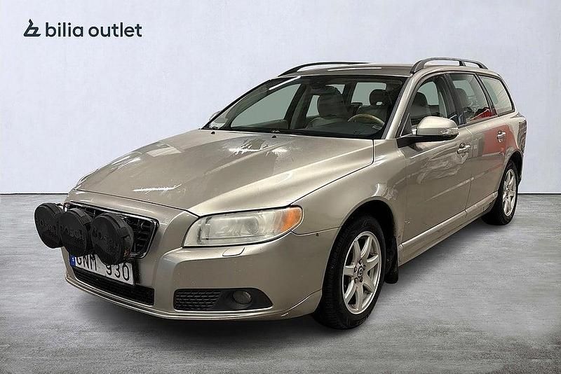 Ljusbrun Begagnad 2007 Volvo V70 Momentum Kombi | 25 000 kr (Bra pris) - Bild 1/4