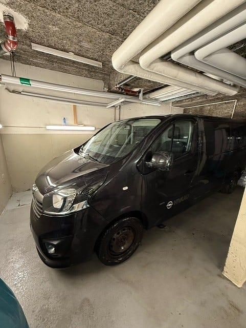 Begagnad Opel Vivaro 120 HK (88 kW) 2016 Minibuss