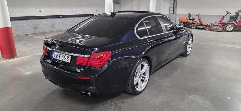 Begagnad BMW 740L M Sport 306 HK (225 kW) 2010 Carbonsvartmetalic Sedan