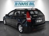 Begagnad Hyundai i30 Select 90 HK (66 kW) 2012 Svart Sedan