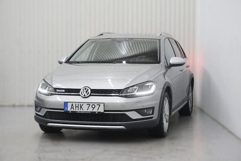 Begagnad VW Golf Alltrack 184 HK (135 kW) 2018 Silver Kombi
