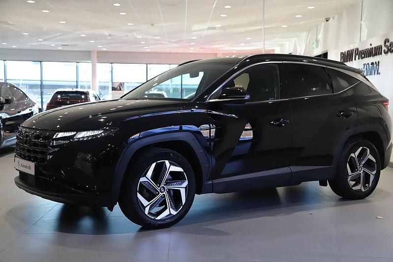 Svart Begagnad 2022 Hyundai Tucson SUV | 289 000 kr (Marknadspris) - Bild 1/4