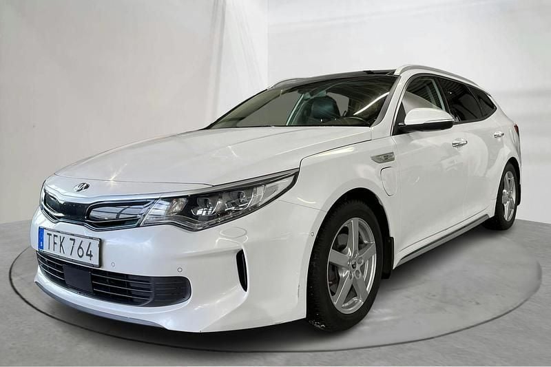 Vit Begagnad 2018 Kia Optima Advance Kombi | 139 000 kr (Marknadspris) - Bild 1/4