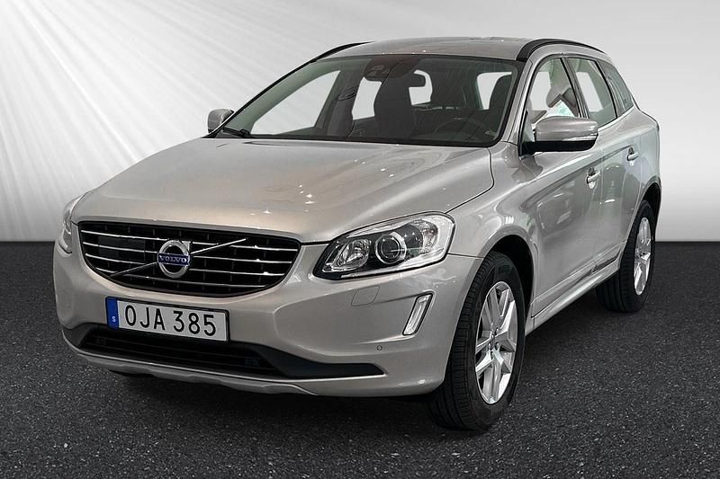 Ljusbrun Begagnad 2016 Volvo XC60 Momentum SUV | 204 400 kr (Marknadspris) - Bild 1/4