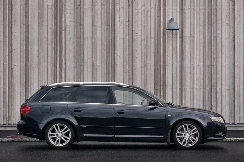 Svart Begagnad 2006 Audi A4 Kombi | 42 000 kr (Marknadspris) - Bild 1/4