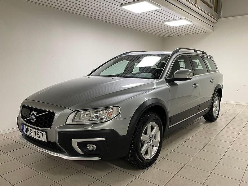 Silver Begagnad 2016 Volvo XC70 Standard SUV | 229 000 kr (Marknadspris) - Bild 1/4
