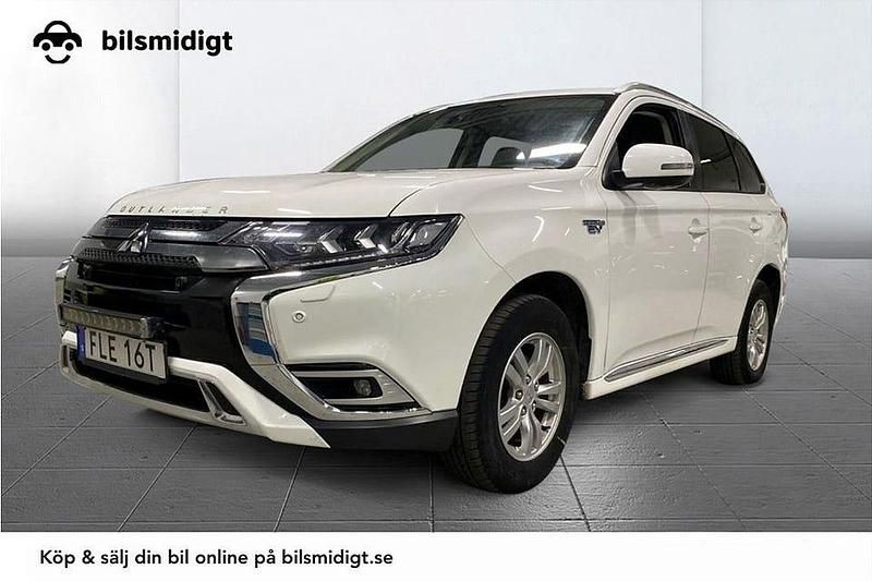 Vit Begagnad 2020 Mitsubishi Outlander SUV | 169 800 kr (Marknadspris) - Bild 1/3