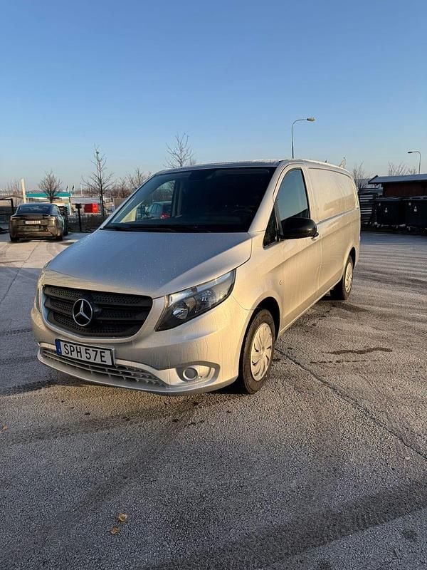 Begagnad Mercedes Vito 102 HK (75 kW) 2020 Silver Van