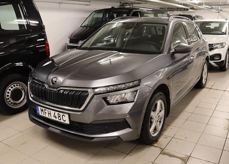 Graphite grey metallic Begagnad 2023 Skoda Kamiq SUV | 229 900 kr (Marknadspris) - Bild 1/4