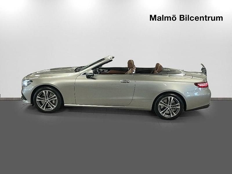 Begagnad Mercedes E450 Avantgarde 367 HK (269 kW) 2021 Silver Cab