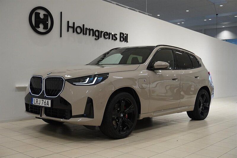 Grå Begagnad 2024 BMW X3 M Sport SUV | 899 000 kr - Bild 1/4