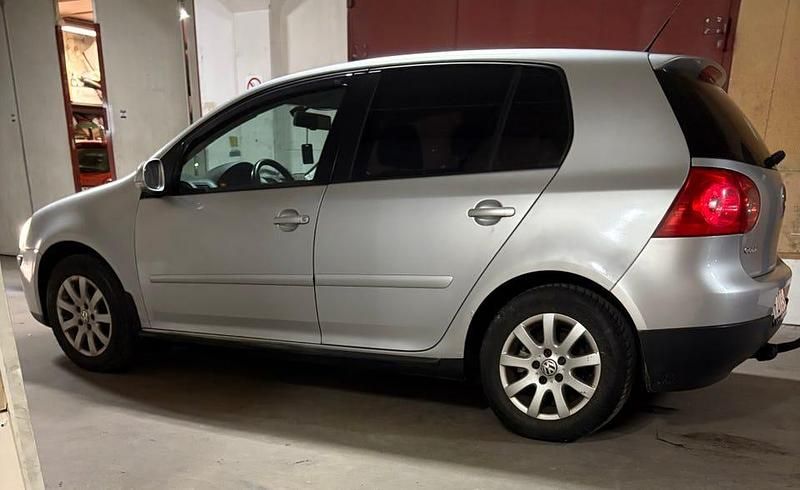 Begagnad 2008 VW Golf VI Halvkombi | 15 900 kr (Marknadspris) - Bild 1/4