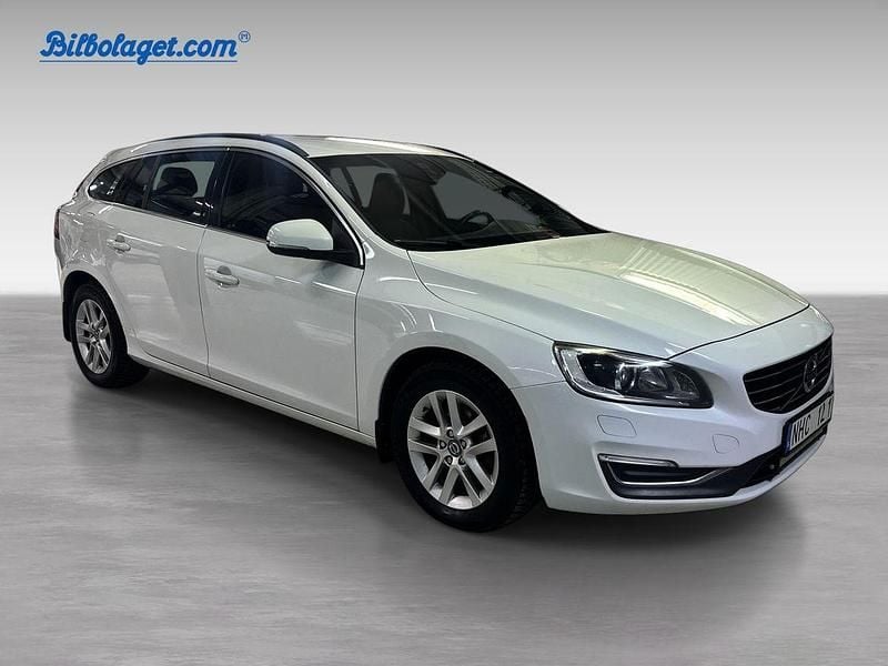 Vit Begagnad 2014 Volvo V60 Business Edition Kombi | 119 900 kr (Marknadspris) - Bild 1/4
