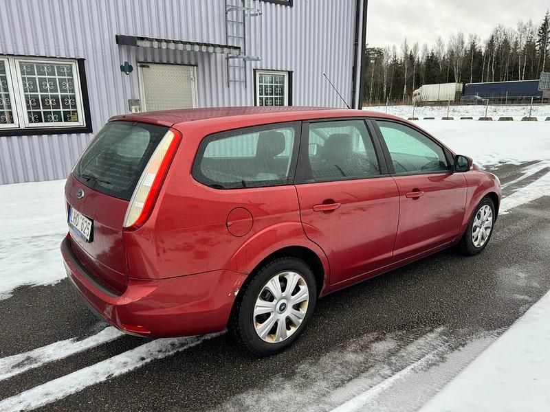 Begagnad Ford Focus 125 HK (91 kW) 2008 Kombi