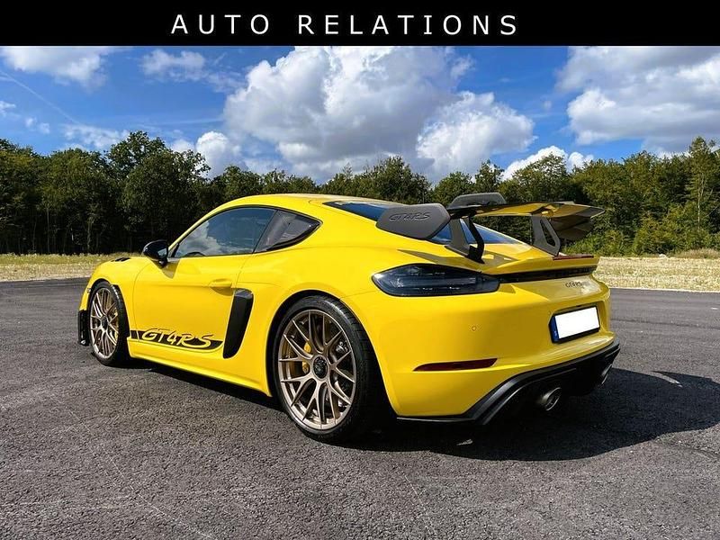 Begagnad Porsche 718 Cayman GT4 501 HK (368 kW) 2024 Racing yellow solid Sportkupé