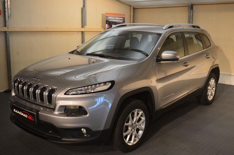 Grå Begagnad 2015 Jeep Cherokee SUV | 269 000 kr - Bild 1/4