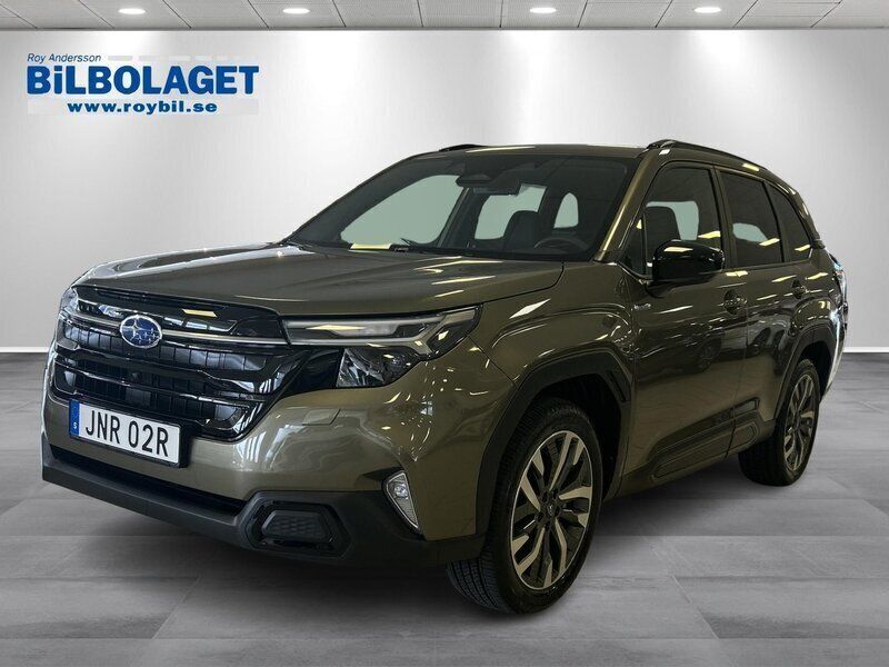 Grön Begagnad 2024 Subaru Forester SUV | 429 000 kr - Bild 1/4