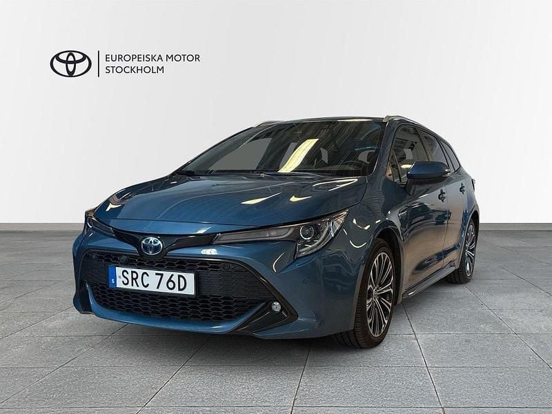 Blå Begagnad 2020 Toyota Corolla Style Kombi | 234 900 kr (Marknadspris) - Bild 1/4
