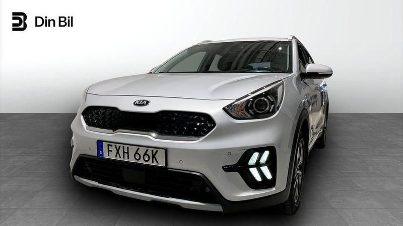 Grå Begagnad 2020 Kia Niro Advance SUV | 209 900 kr (Marknadspris) - Bild 1/4