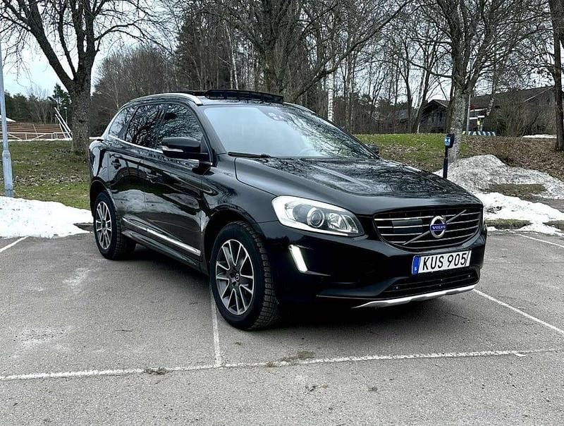 Begagnad 2015 Volvo XC60 Summum SUV | 124 900 kr (Bra pris) - Bild 1/4