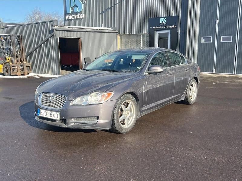 Begagnad Jaguar XF 282 HK (207 kW) 2008 Grå Sedan