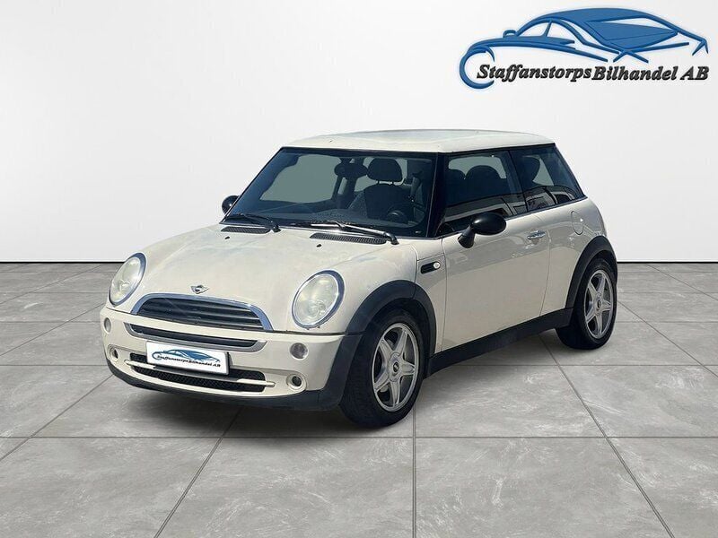 Vit Begagnad 2006 Mini ONE Seven Halvkombi | 23 500 kr (Marknadspris) - Bild 1/4