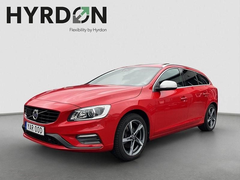 Röd Begagnad 2018 Volvo V60 R-Design Kombi | 134 900 kr - Bild 1/4