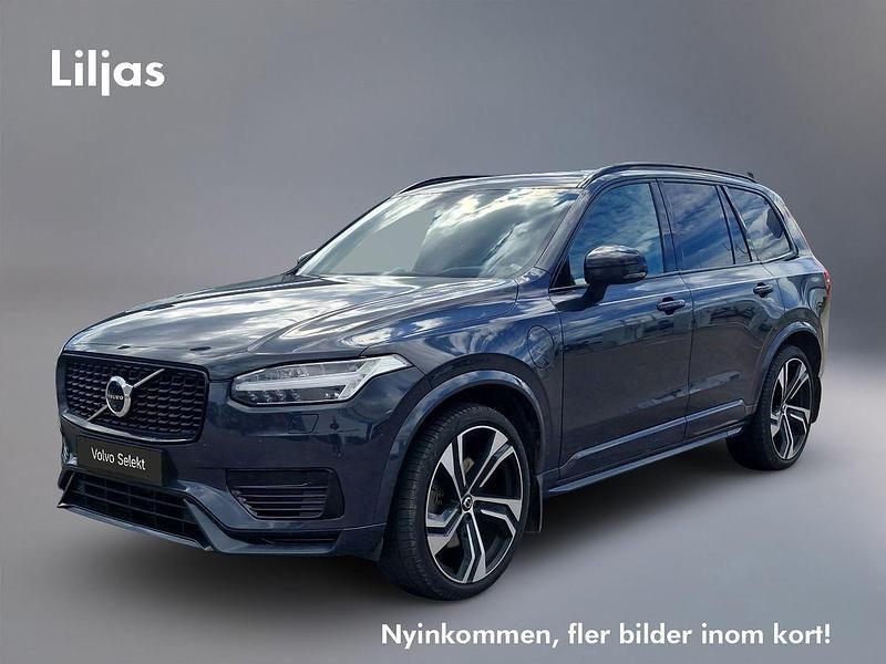 Grå Begagnad 2021 Volvo XC90 Pro SUV | 609 000 kr (Lite dyr) - Bild 1/3