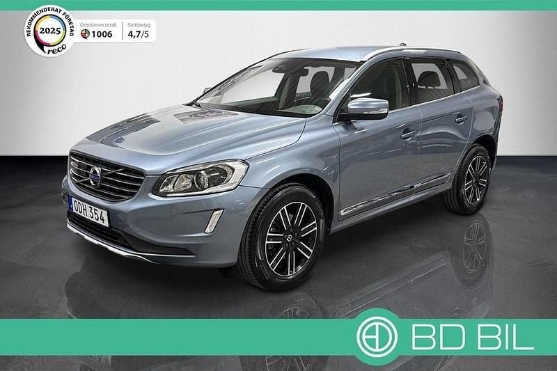 Ljusblåmetallic Begagnad 2017 Volvo XC60 Standard SUV | 179 900 kr (Superpris) - Bild 1/3