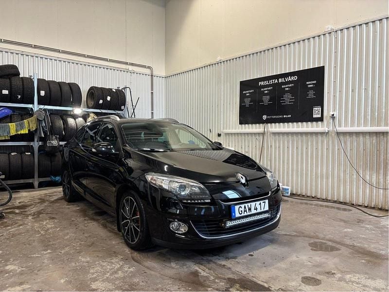 Svart Begagnad 2013 Renault Mégane GrandTour Bose Edition Kombi | 35 000 kr (Superpris) - Bild 1/4