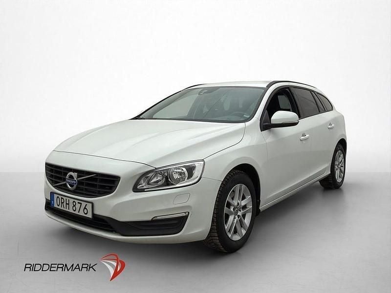 Begagnad Volvo V60 Kinetic 152 HK (111 kW) 2016 Vit Kombi