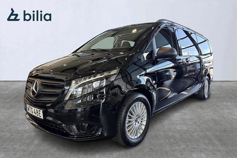 Svart Begagnad 2023 Mercedes e-Vito Minibuss | 629 000 kr (Marknadspris) - Bild 1/4
