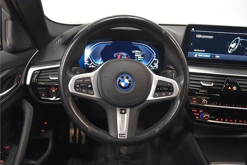 Begagnad BMW 530 M Sport 292 HK (214 kW) 2024 Grå