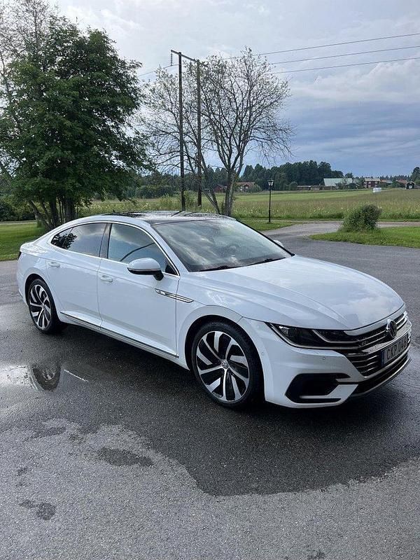 Vit Begagnad 2019 VW Arteon GT Halvkombi | 265 000 kr (Marknadspris) - Bild 1/4