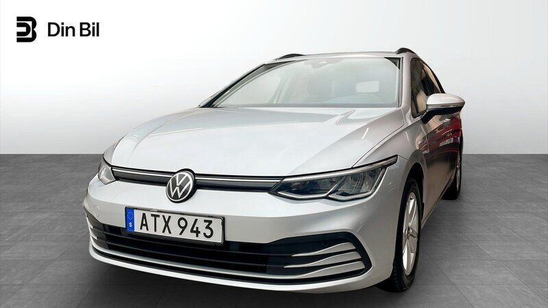 Silver Begagnad 2022 VW Golf VIII Kombi | 259 900 kr (Marknadspris) - Bild 1/4